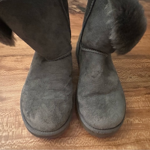 UGG Bailey Rhinestone Boots - Picture 10 of 10